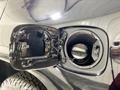 Used 2019 Toyota 4Runner SR5 Premium image 42