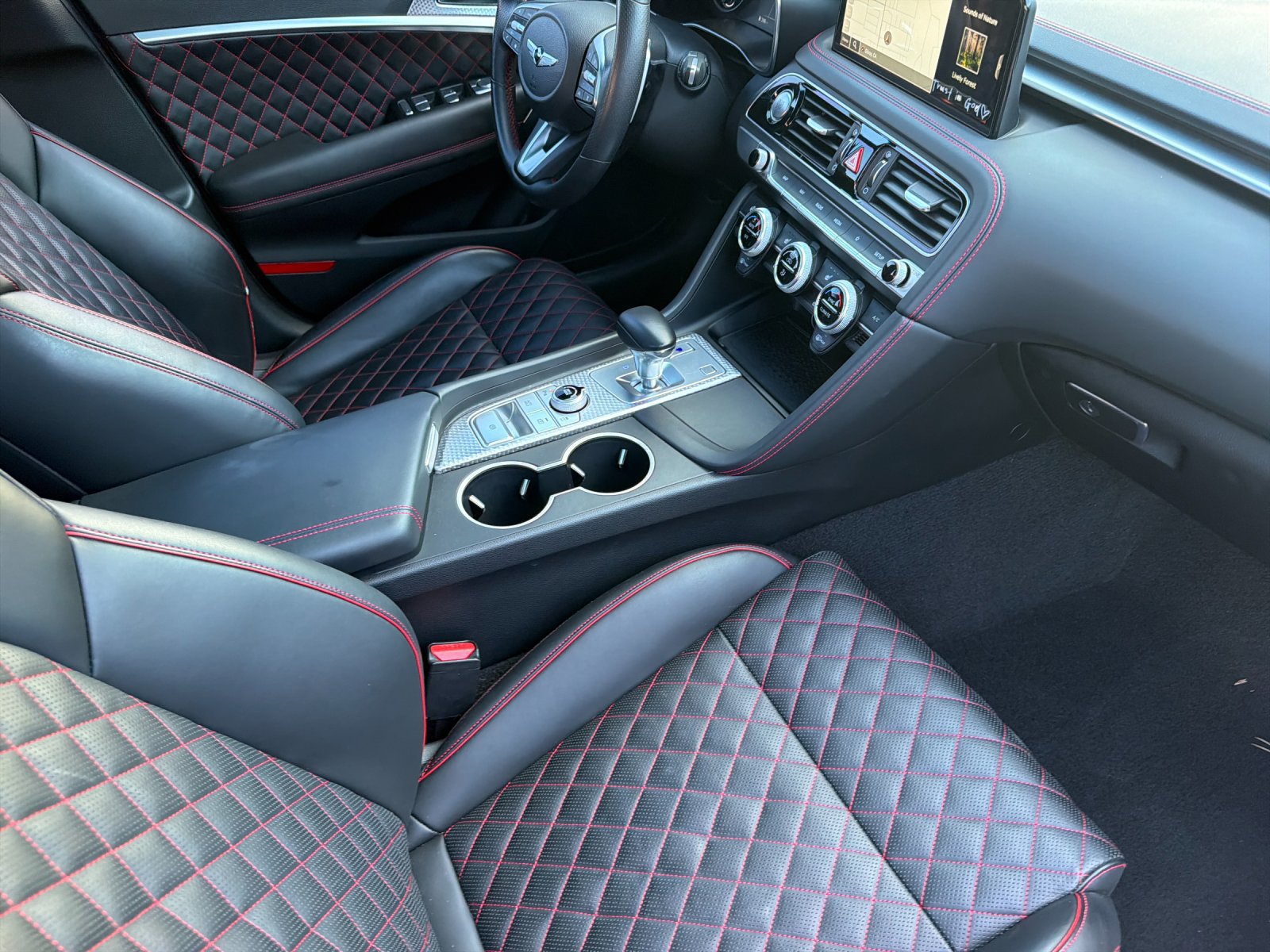Used 2023 Genesis G70 3.3T w/ Sport Prestige Package RWD image 15