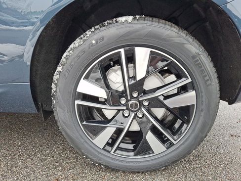 New 2026 Volvo XC60 B5 Plus w/ Climate Package AWD/4WD image 5