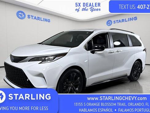 Used 2024 Toyota Sienna XSE image 1
