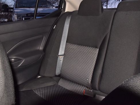 Used 2020 Nissan Versa S image 18