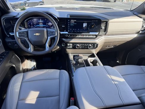 Used 2024 Chevrolet Silverado 1500 LTZ image 5