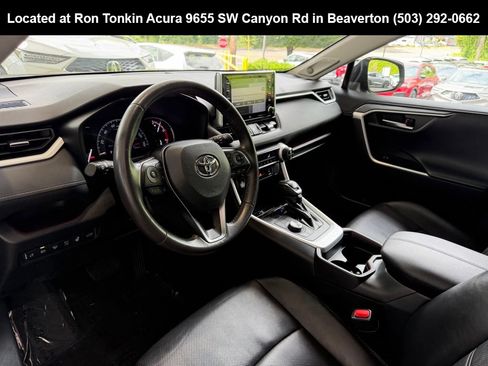 Used 2019 Toyota RAV4 Limited w/ Advanced Technology Package AWD/4WD image 17