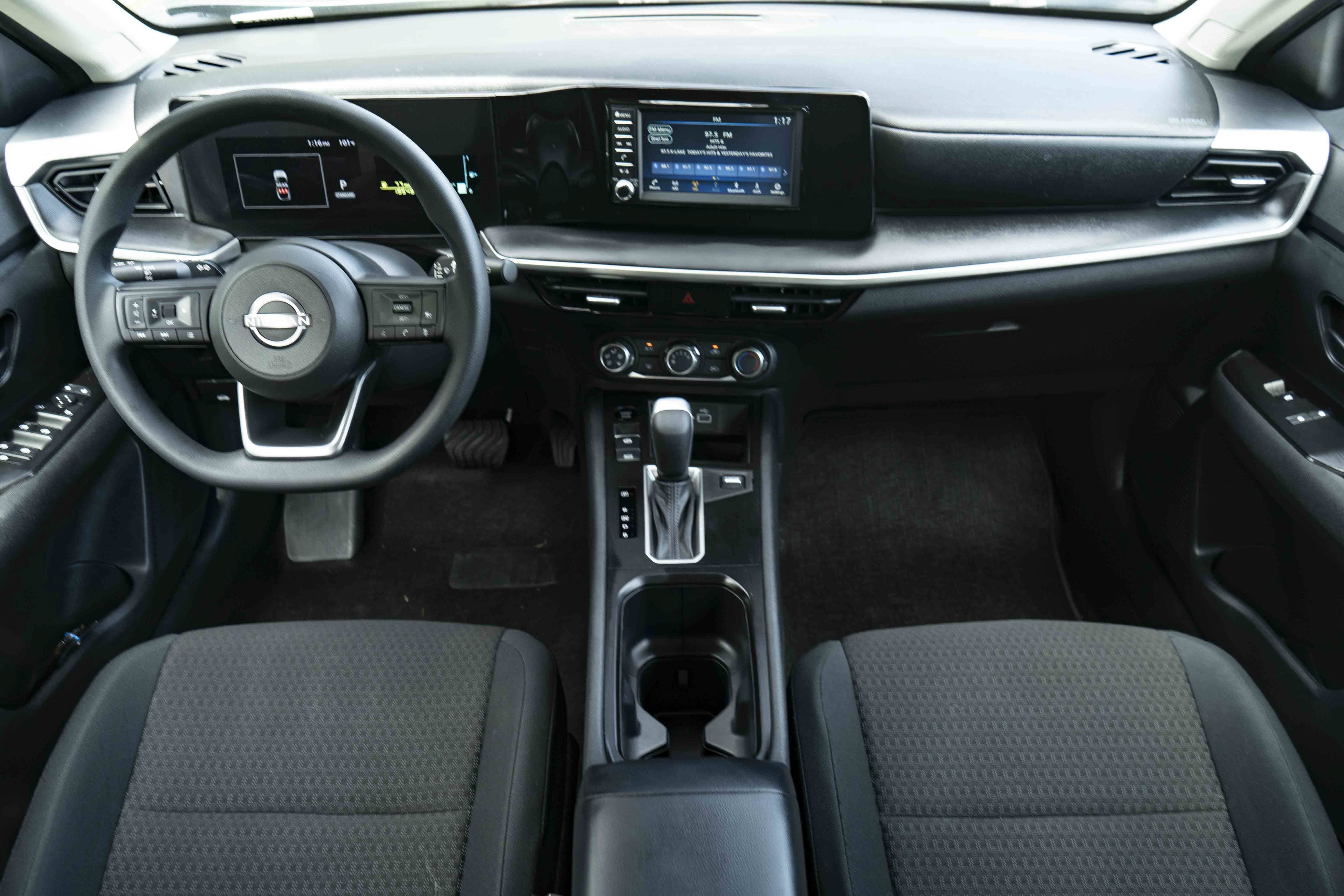 Used 2025 Nissan Kicks S w/ Interior Electronics Package AWD/4WD image 25
