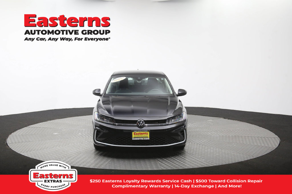 Used 2025 Volkswagen Jetta SE FWD image 53
