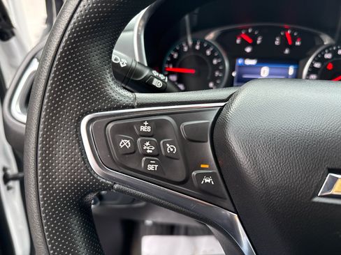 Used 2021 Chevrolet Equinox LT image 14