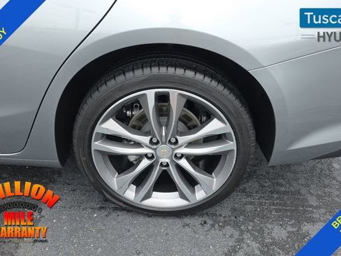 Used 2024 Chevrolet Malibu LT FWD image 10