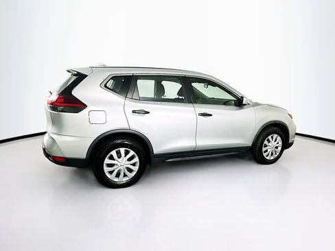 Used 2020 Nissan Rogue S FWD image 10