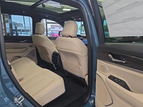New 2026 Jeep Grand Cherokee Limited w/ Limited Altitude Package RWD image 19