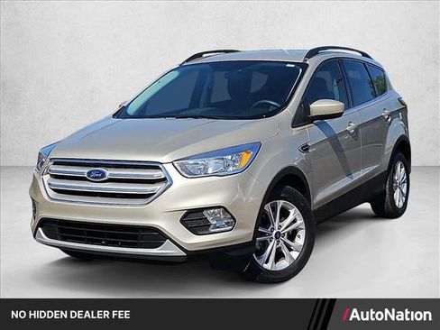 Used 2018 Ford Escape SE w/ SE Sync 3 Package FWD image 1