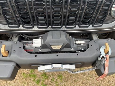 Used 2024 Jeep Wrangler Unlimited Rubicon 392 AWD/4WD image 36