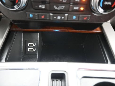 Used 2019 Ford F150 King Ranch w/ Equipment Group 601A Luxury AWD/4WD image 26