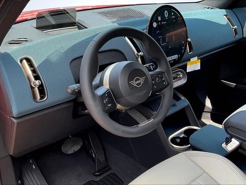 Certified 2025 MINI Cooper Countryman S AWD/4WD image 7