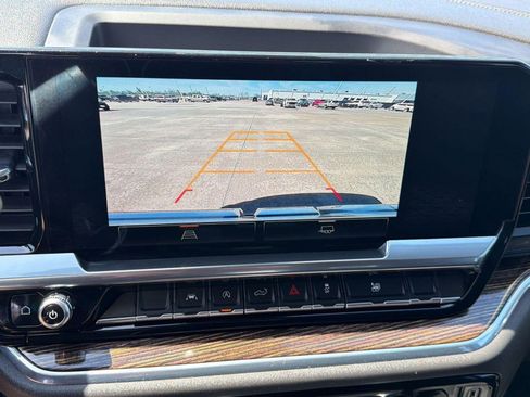 Used 2023 GMC Sierra 1500 Elevation image 28