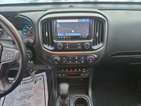 Used 2022 GMC Canyon AT4 w/ Trailering Package image 15