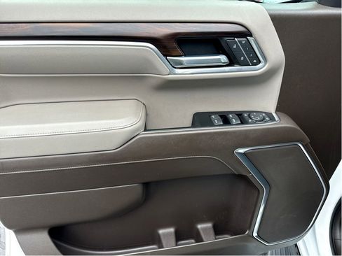 Used 2022 GMC Sierra 1500 SLT image 8