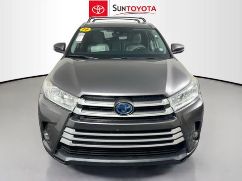 Used 2019 Toyota Highlander XLE image 10