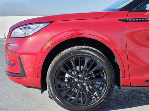 New 2026 Lincoln Corsair Reserve w/ Jet Appearance Package image 9
