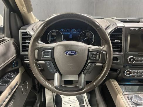Used 2018 Ford Expedition Limited w/ Equipment Group 302A AWD/4WD image 14