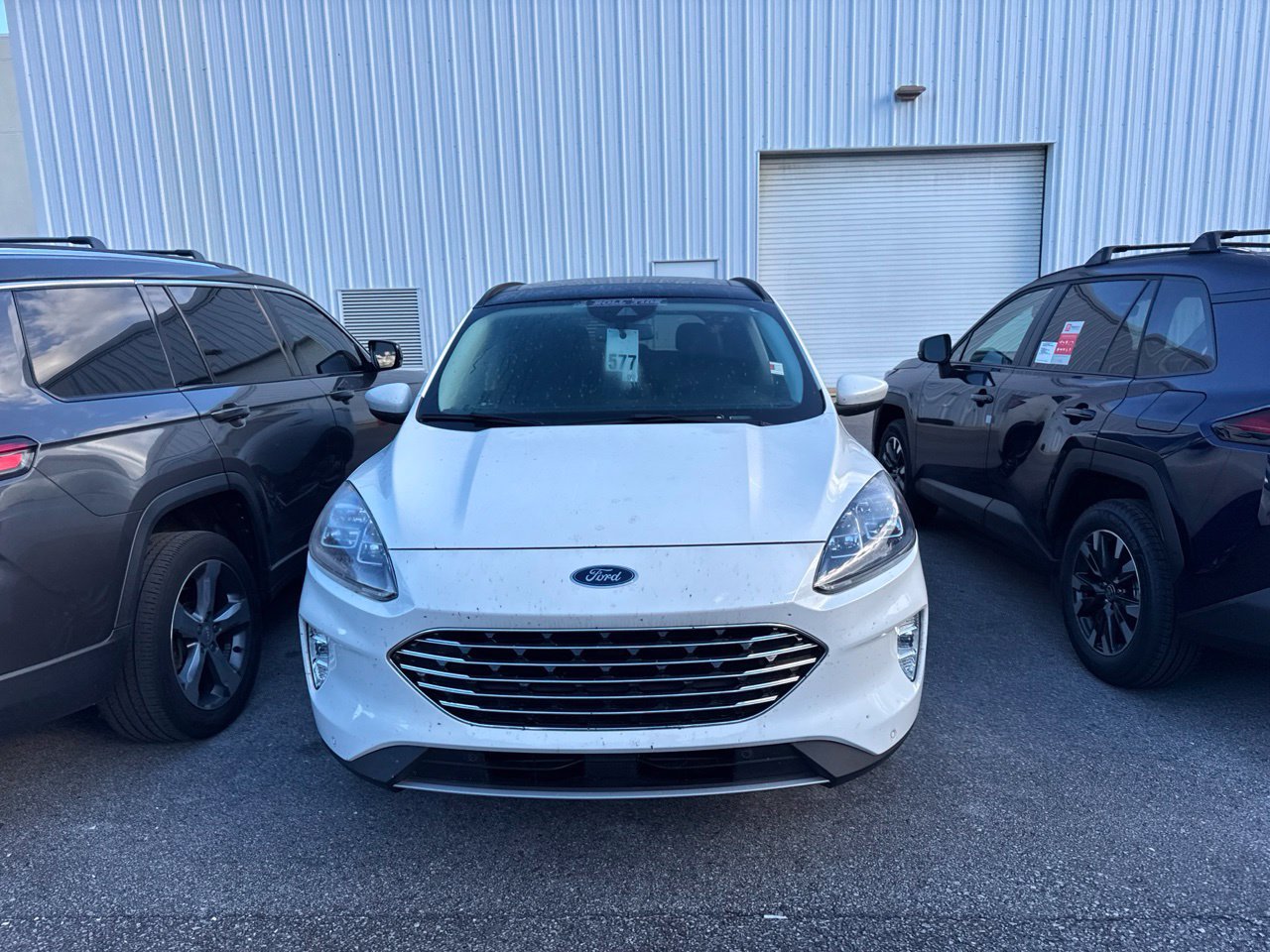 Used 2021 Ford Escape Titanium w/ Titanium Elite Package AWD/4WD image 2
