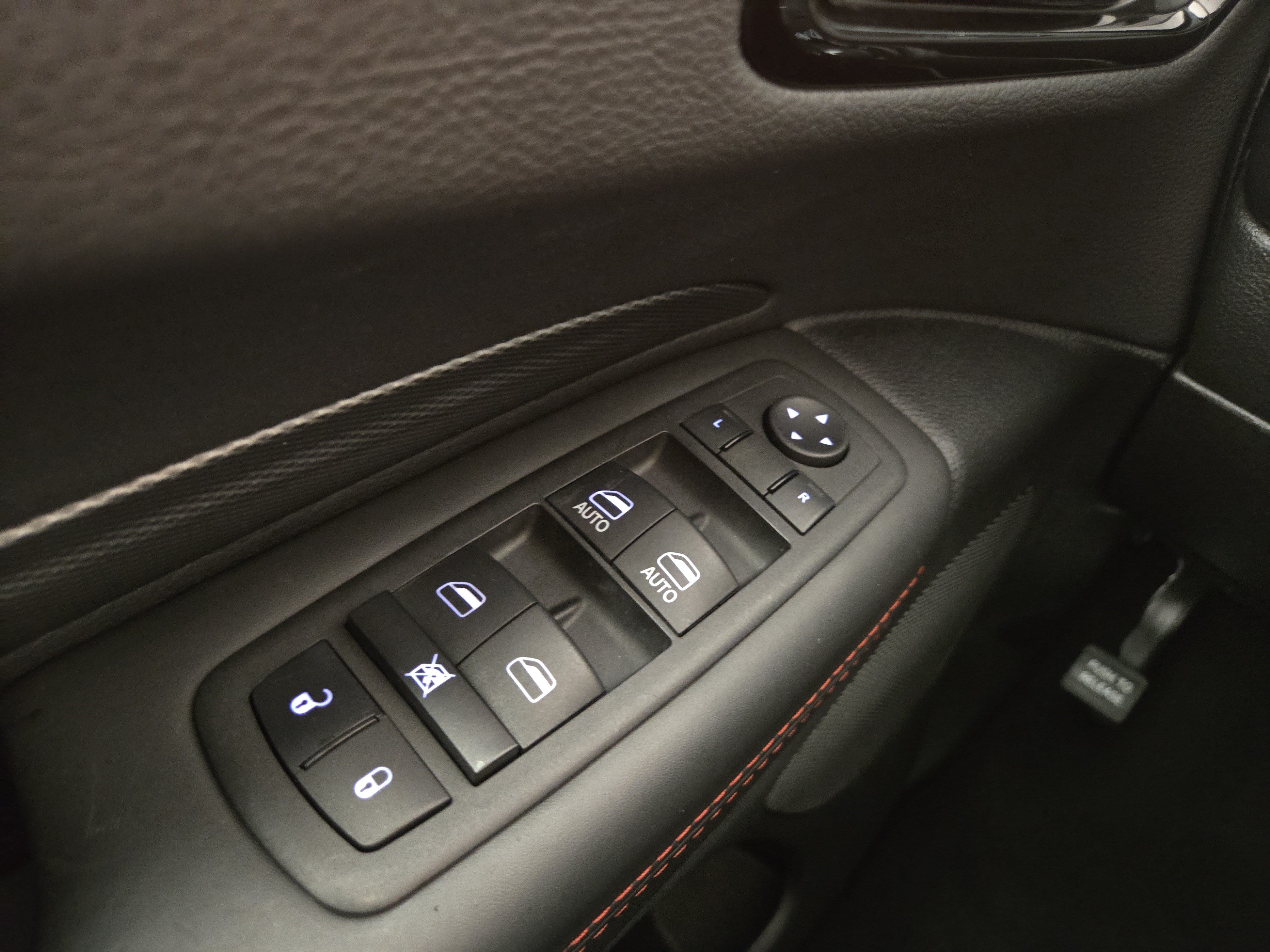Used 2023 Dodge Durango R/T AWD/4WD image 31