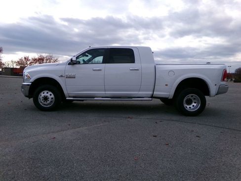 Used 2017 RAM 3500 Laramie image 1