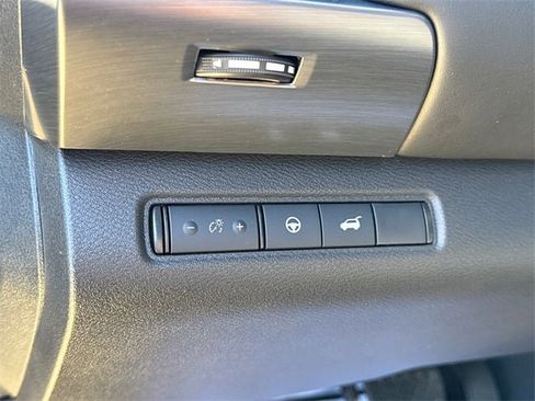 Certified 2025 Nissan Pathfinder Rock Creek image 23