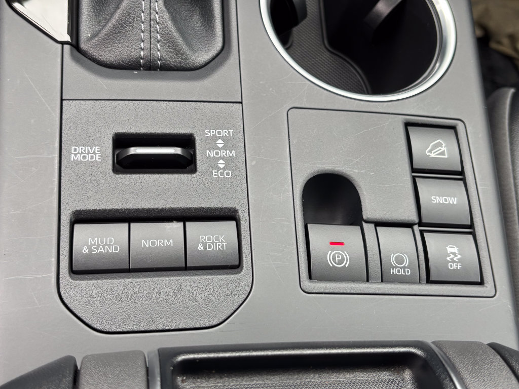 Used 2026 Toyota Highlander XLE AWD/4WD image 37