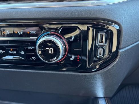 Used 2022 GMC Sierra 1500 Elevation w/ Preferred Package image 41