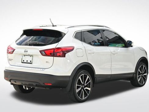Used 2018 Nissan Rogue Sport SL image 5