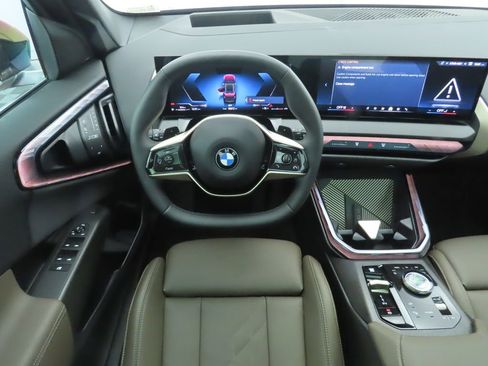 Certified 2025 BMW X3 xDrive30i w/ Premium Package image 10