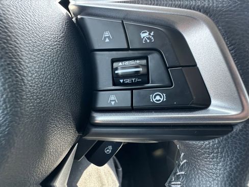 Used 2022 Subaru Ascent Limited image 19