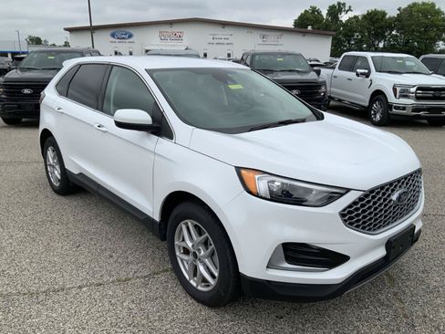 Used 2024 Ford Edge SEL AWD/4WD image 2