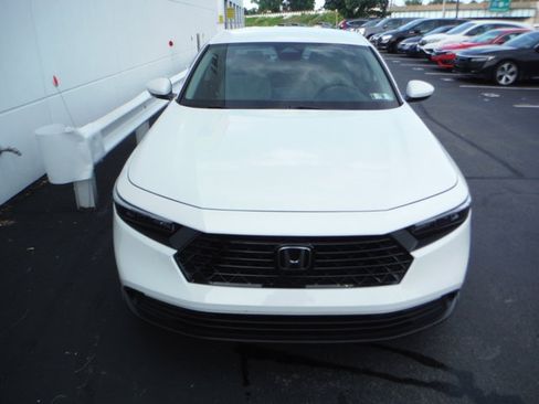 Used 2023 Honda Accord LX image 5
