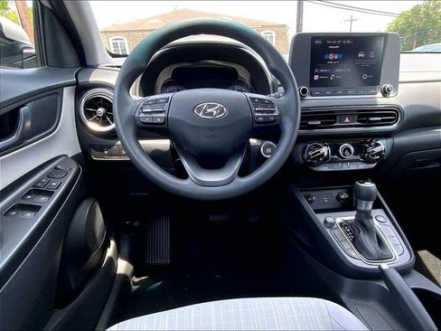 Used 2023 Hyundai Kona SEL AWD/4WD image 11
