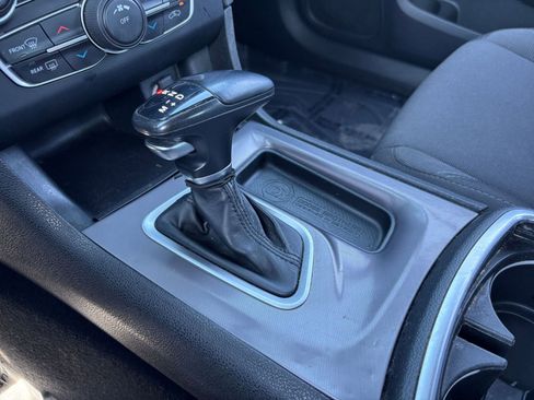 Used 2022 Dodge Charger SXT image 42