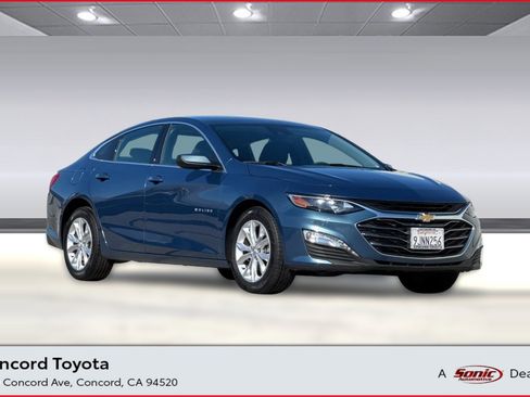 Used 2024 Chevrolet Malibu LT image 1