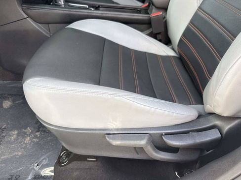 Used 2023 Nissan Kicks SR w/ SR Premium Package FWD image 23
