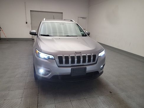 Used 2019 Jeep Cherokee Latitude Plus FWD image 14