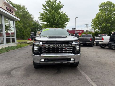 Used 2021 Chevrolet Silverado 2500 LTZ w/ LTZ Convenience Package AWD/4WD image 3