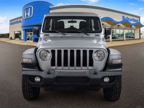 Used 2020 Jeep Wrangler Unlimited Sport image 3