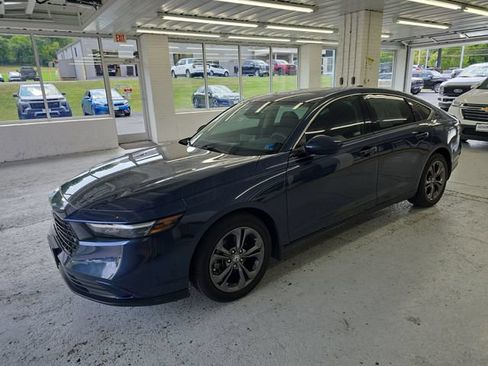 Used 2023 Honda Accord EX image 2