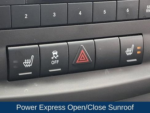 Used 2013 Dodge Avenger SXT w/ Cold Weather Group FWD image 14
