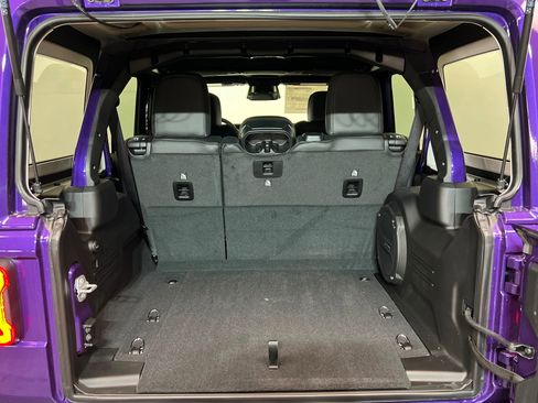 New 2026 Jeep Wrangler Unlimited Rubicon AWD/4WD image 22