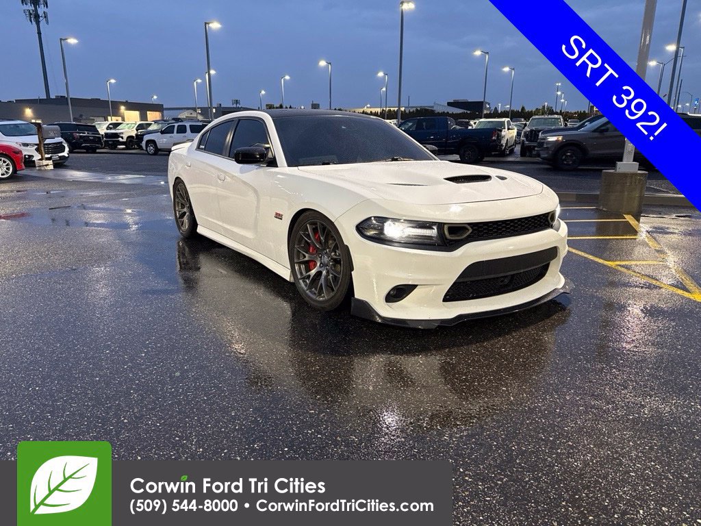 Used 2016 Dodge Charger SRT w/ Harman/Kardon Audio Group RWD image 7