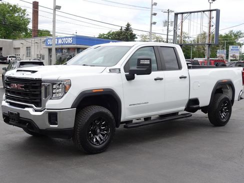 Used 2023 GMC Sierra 2500 Pro w/ Convenience Package AWD/4WD image 2