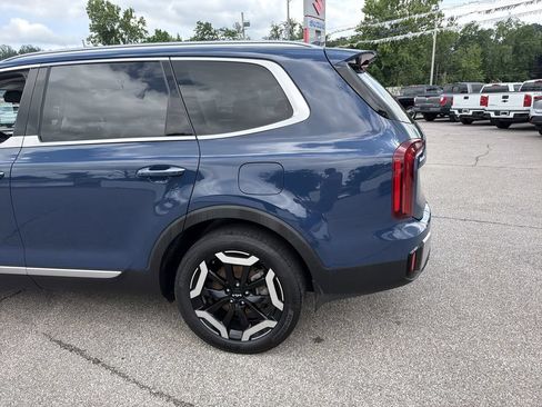 Used 2023 Kia Telluride S w/ S Sunroof Package AWD/4WD image 7