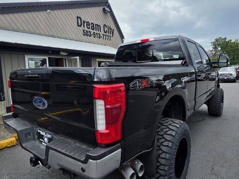 Used 2018 Ford F350 Lariat w/ Lariat Ultimate Package AWD/4WD image 9