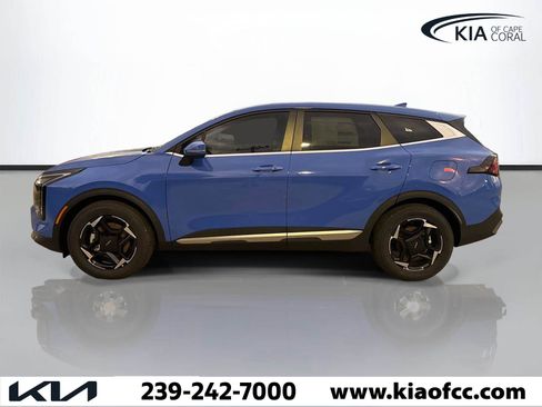 New 2026 Kia Sportage EX FWD image 3