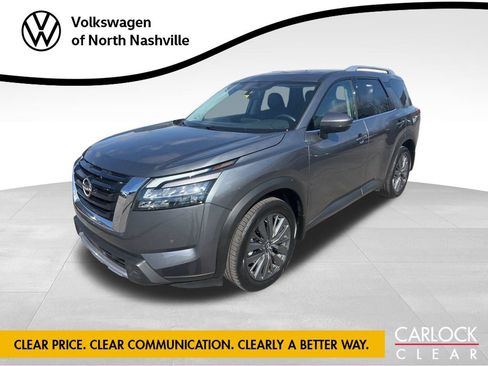 Used 2025 Nissan Pathfinder SL w/ SL Premium Package image 1